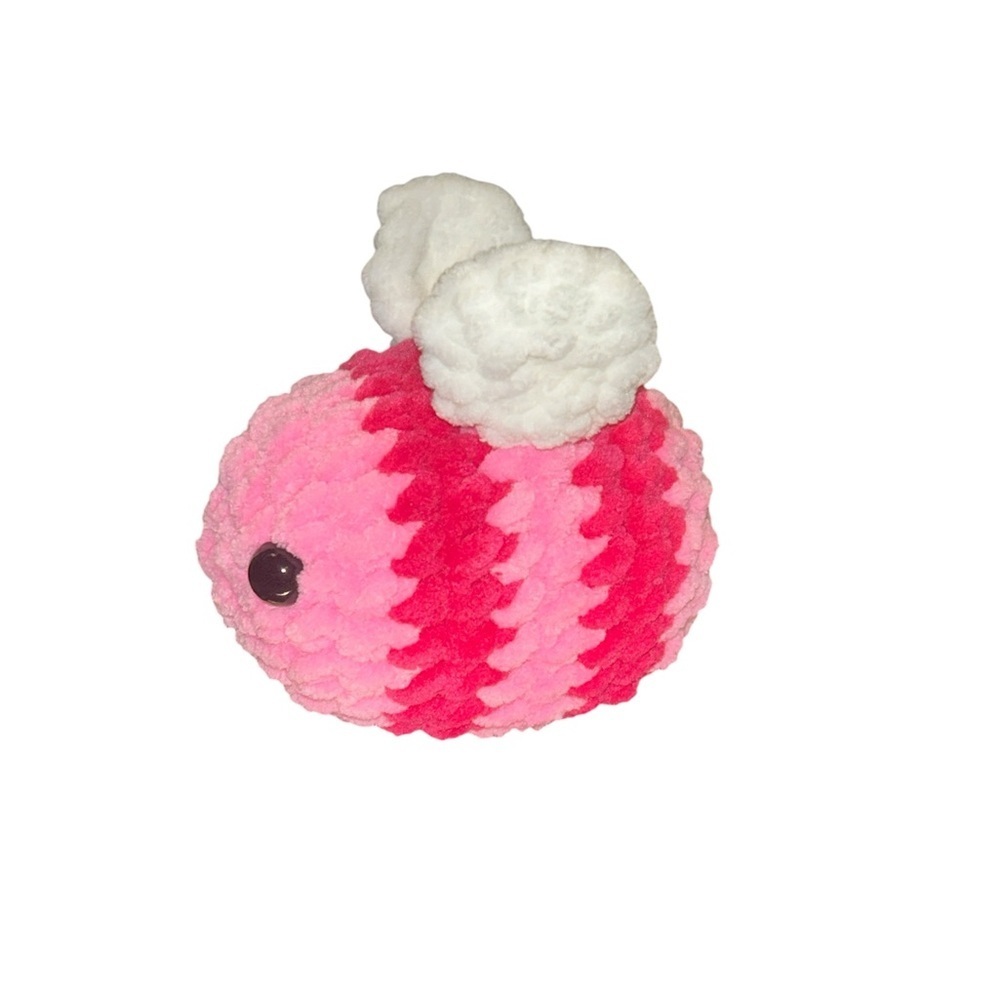 Pink Crochet Bumblebee - Picture 1 of 3